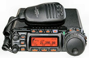 YAESU FT-857D  HF / VHF / UHF TRANSCEIVER